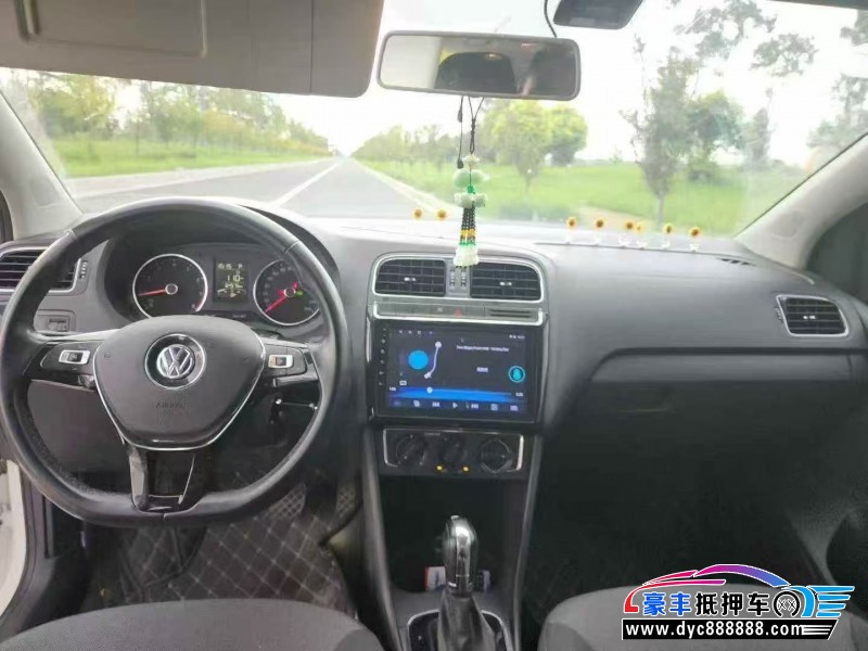17年大众polo轿车抵押车出售