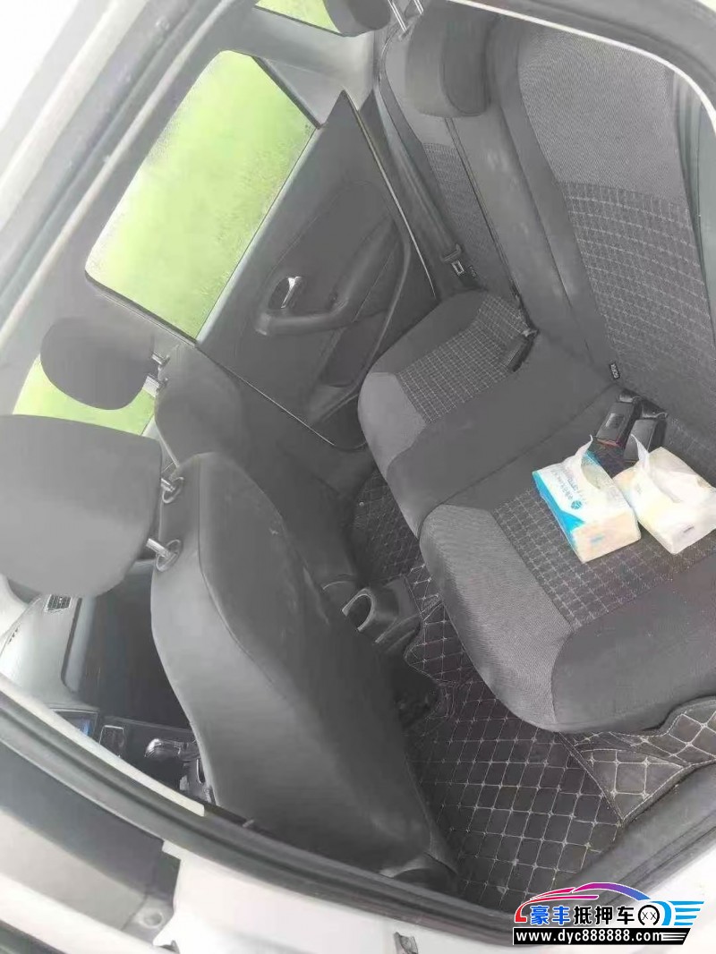 17年大众polo轿车抵押车出售