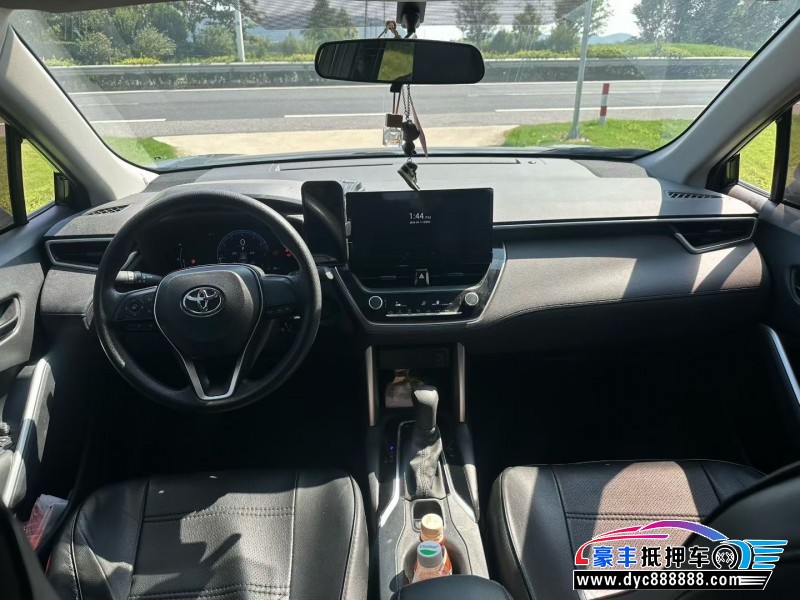 24年丰田锋兰达轿车抵押车出售