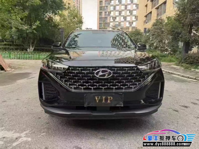 22年现代ix35轿车抵押车出售