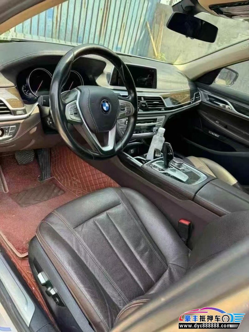 17年宝马7系轿车抵押车出售