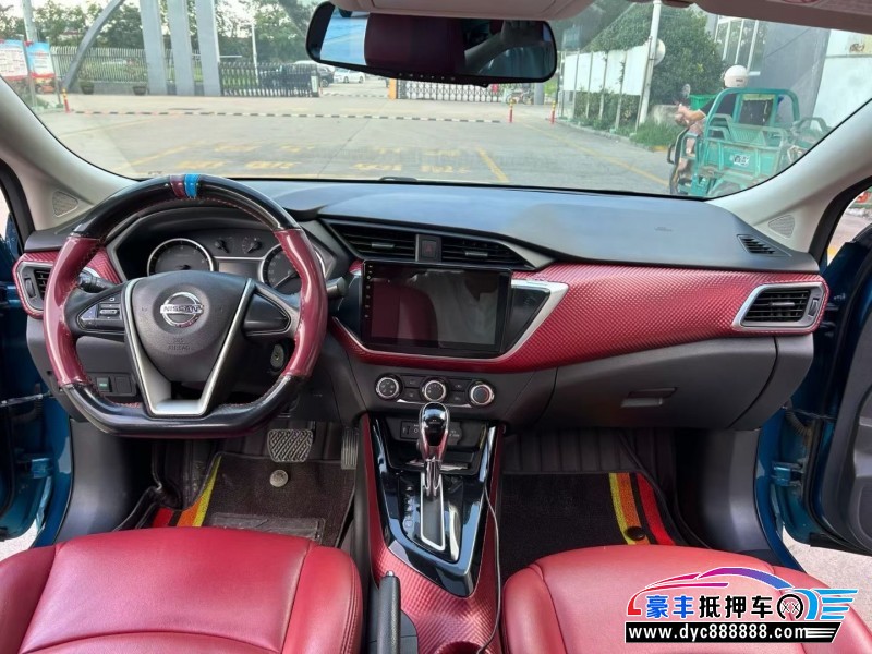 19年日产蓝鸟轿车抵押车出售