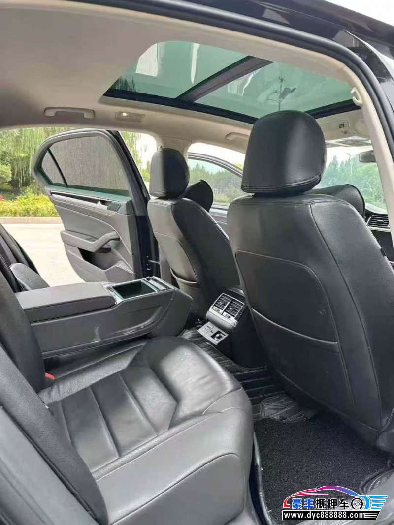 20年大众辉昂轿车抵押车出售