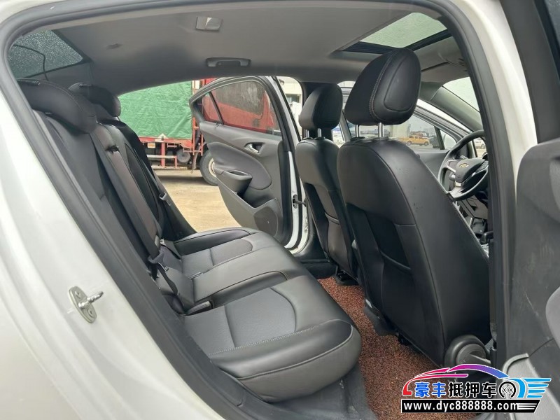 17年雪佛兰科鲁兹轿车抵押车出售