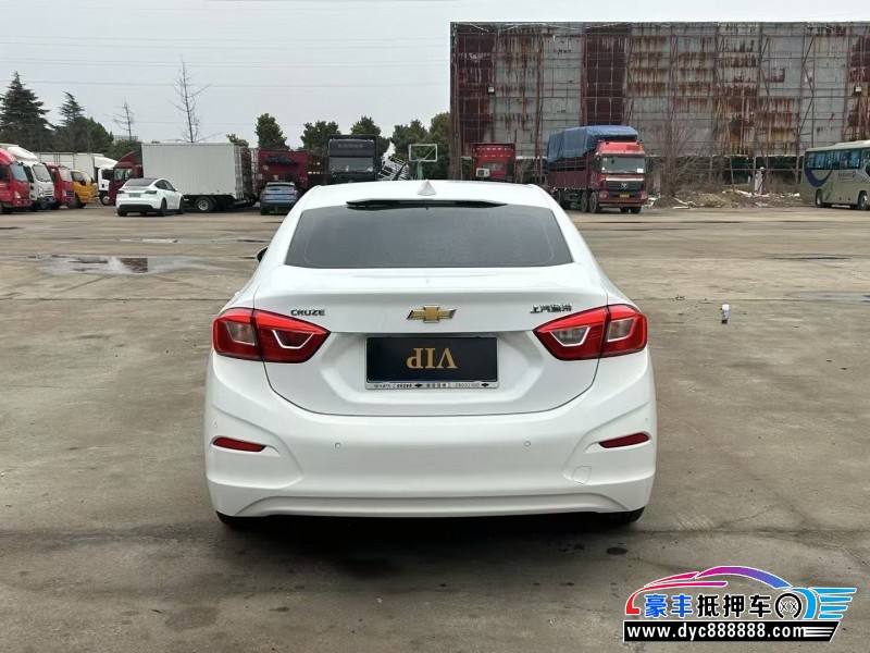 17年雪佛兰科鲁兹轿车抵押车出售