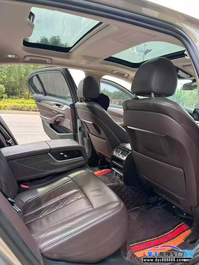 19年宝马5系轿车抵押车出售