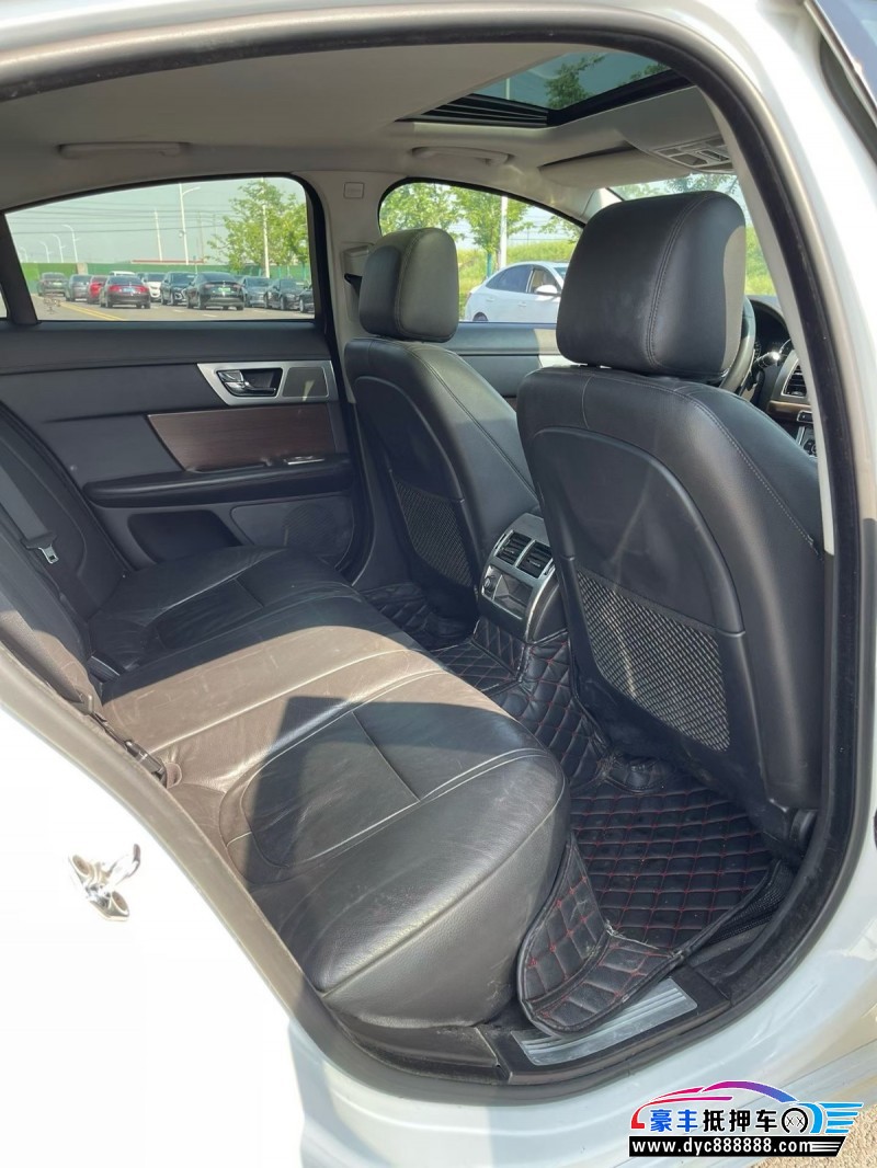 17年捷豹XF轿车抵押车出售