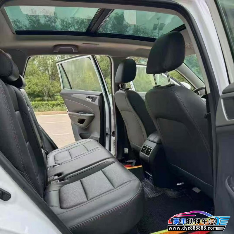 17年长安CS75轿车抵押车出售