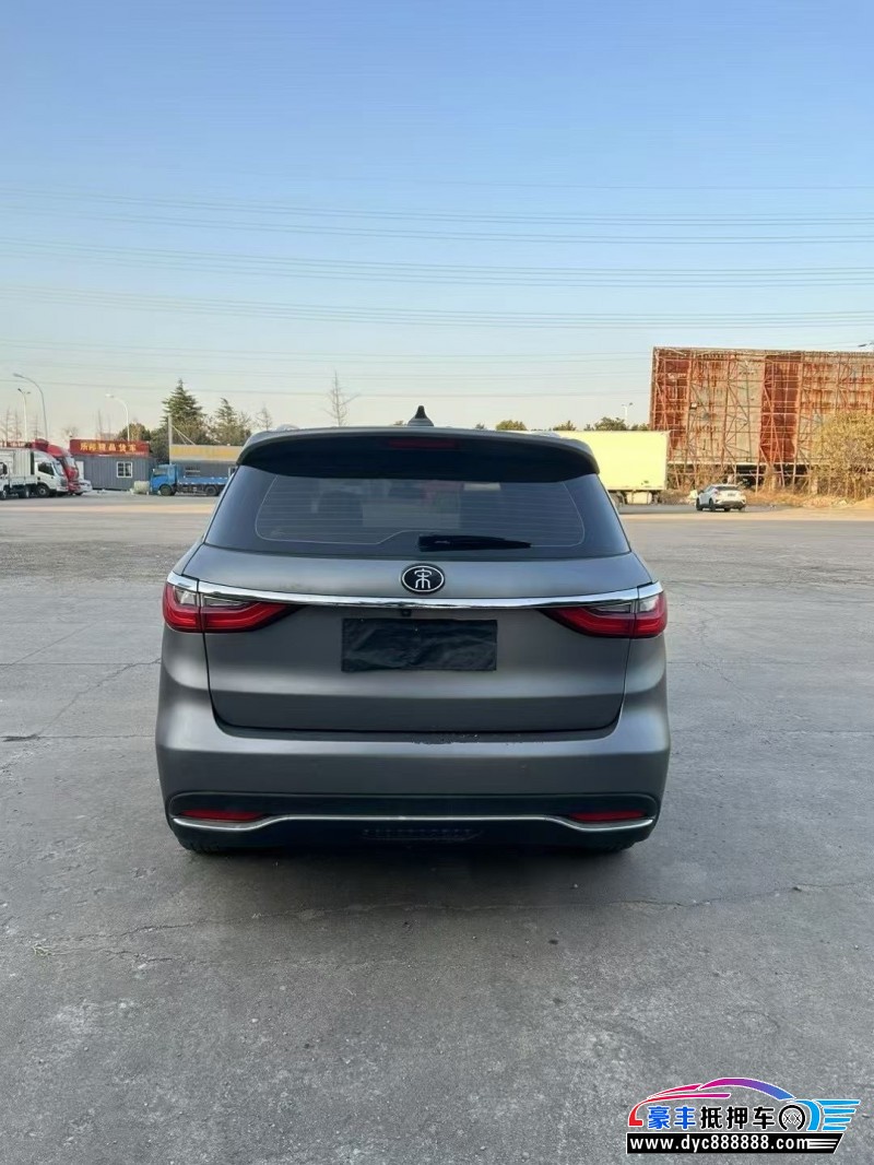 20年比亚迪宋轿车抵押车出售