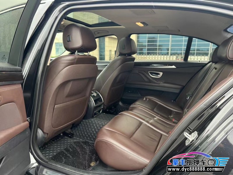 16年宝马5系轿车抵押车出售