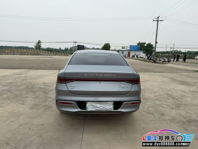 23年比亚迪秦轿车抵押车出售