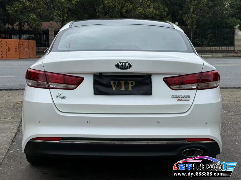 20年起亚K5轿车抵押车出售