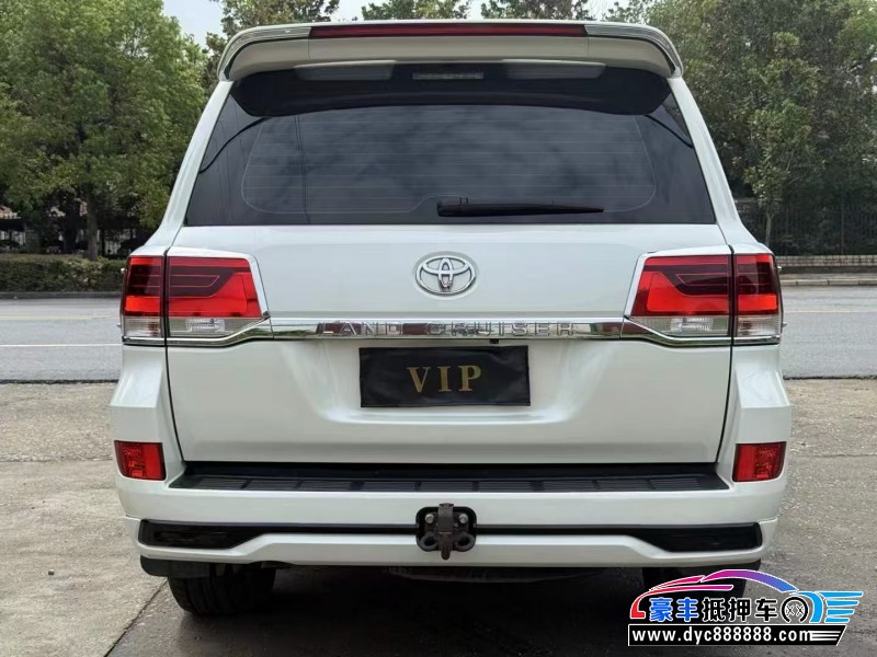 18年丰田兰德酷路泽（陆巡）轿车抵押车出售