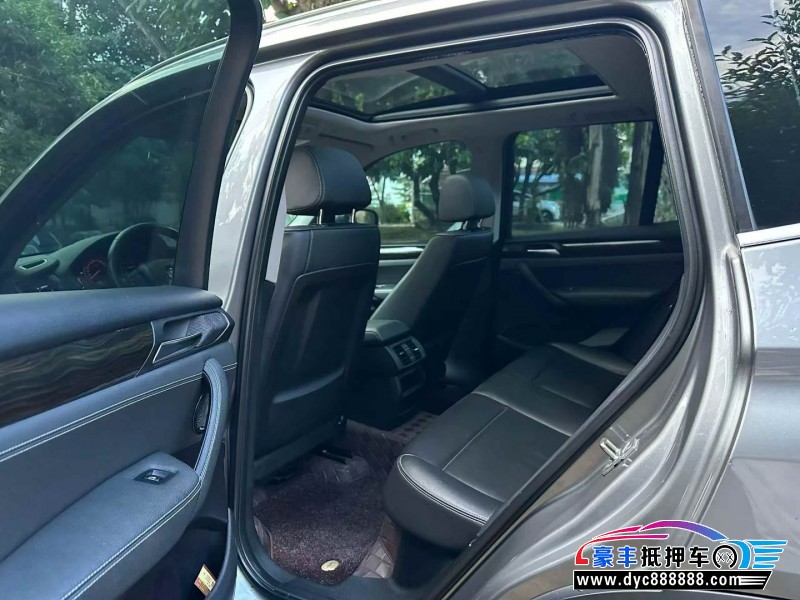 11年宝马X3轿车抵押车出售