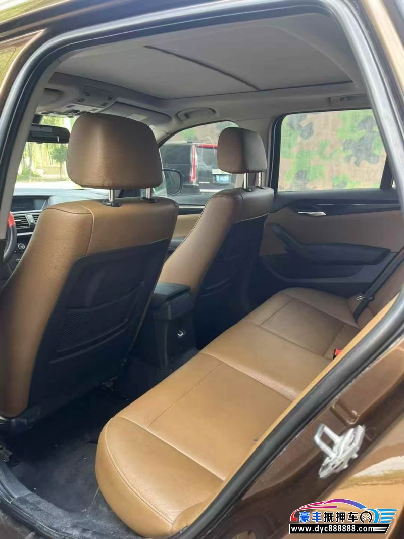 11年宝马X1轿车抵押车出售