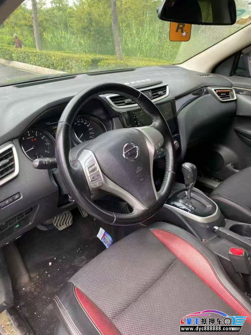 18年日产逍客轿车抵押车出售