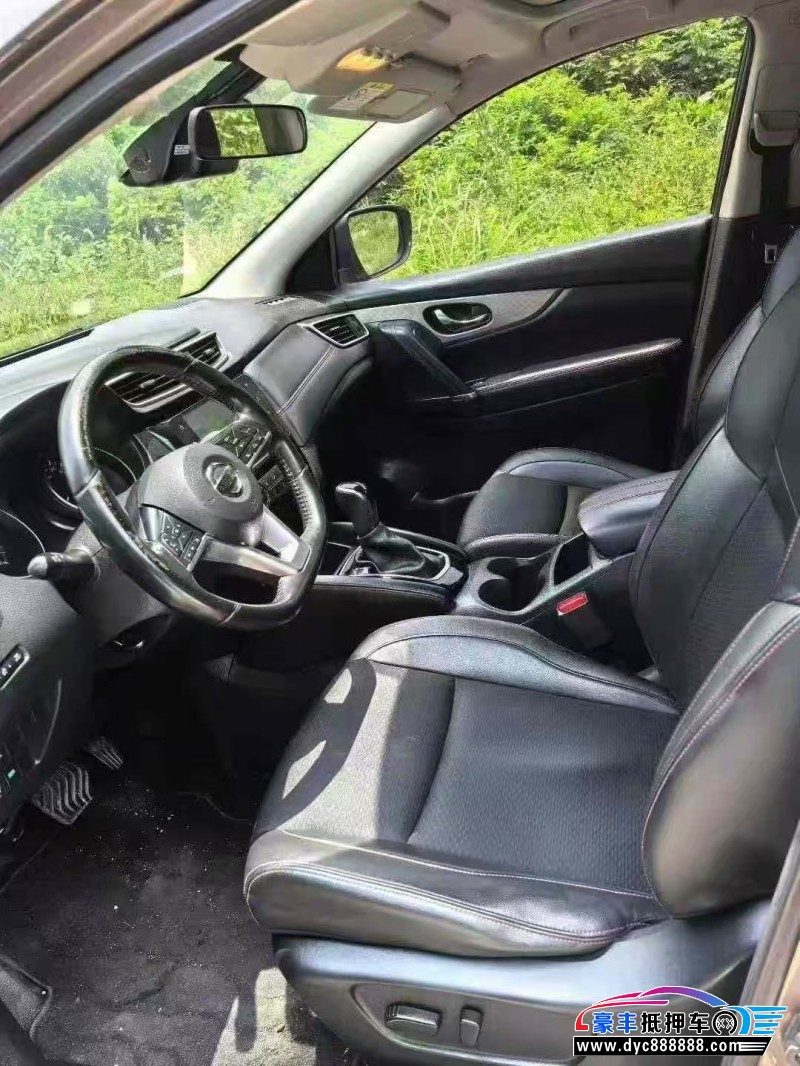 20年日产逍客轿车抵押车出售