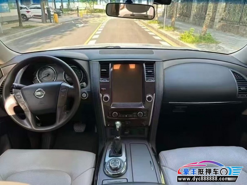 17年日产途乐轿车抵押车出售