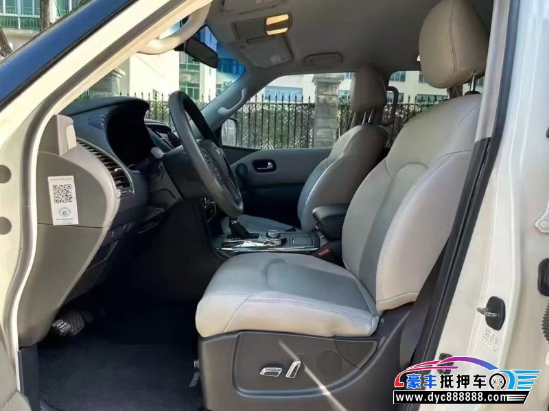 17年日产途乐轿车抵押车出售