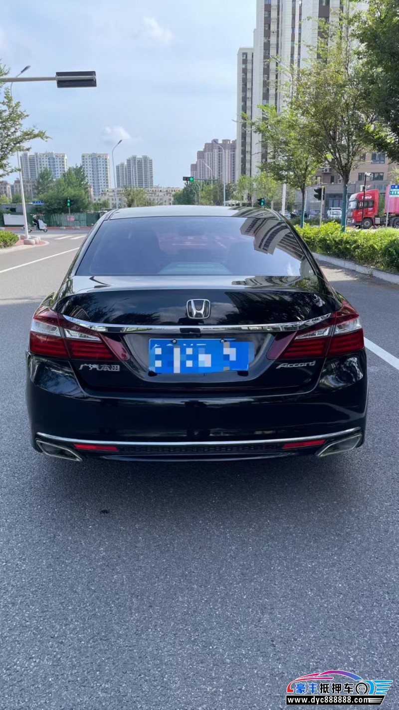 18年本田雅阁轿车抵押车出售