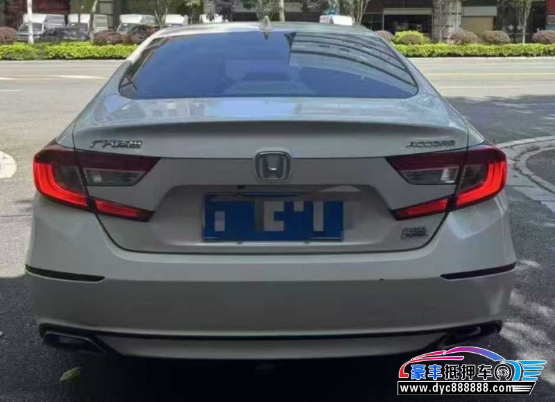 21年本田雅阁轿车抵押车出售