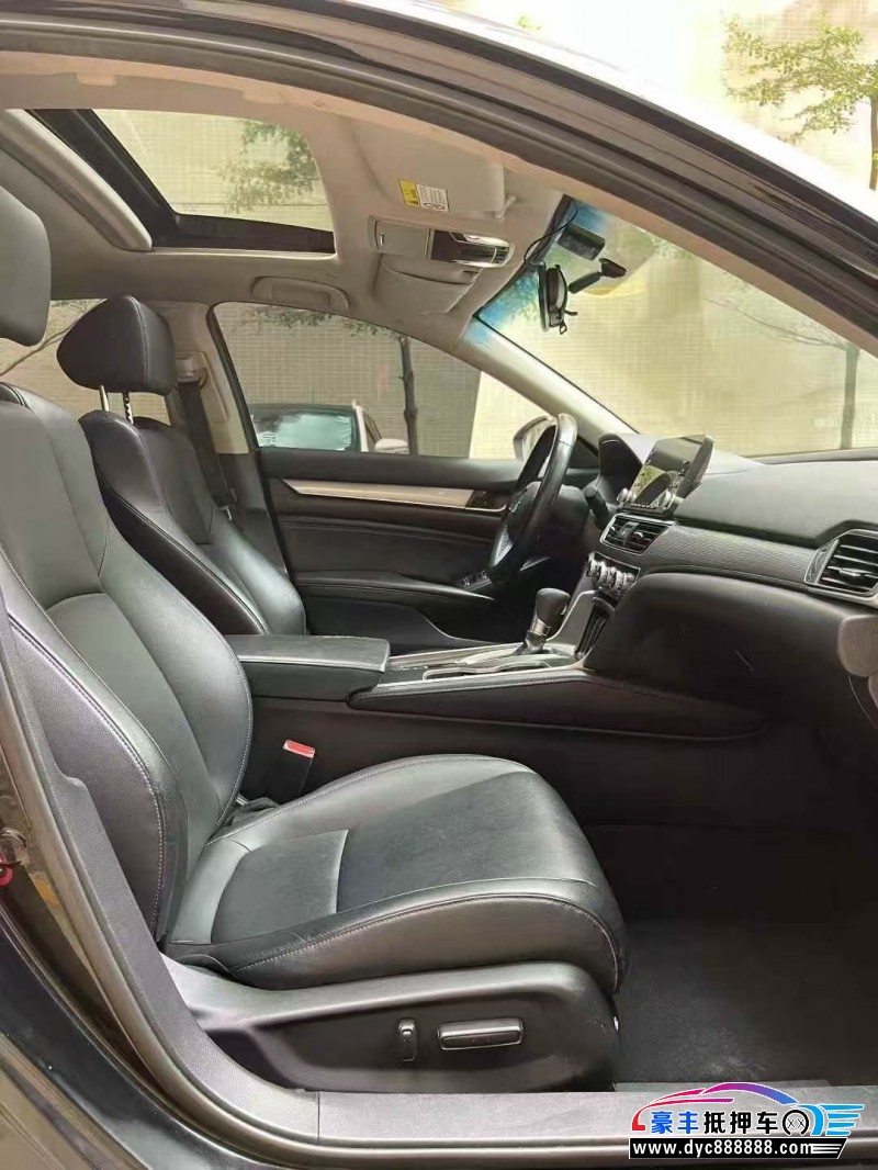 19年本田雅阁轿车抵押车出售