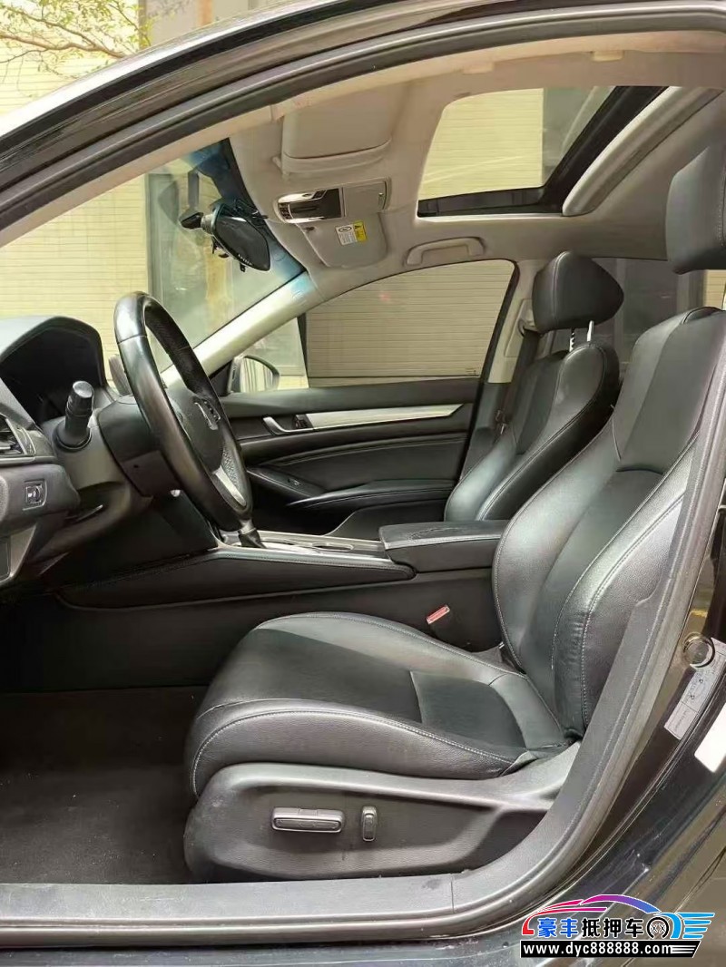 19年本田雅阁轿车抵押车出售