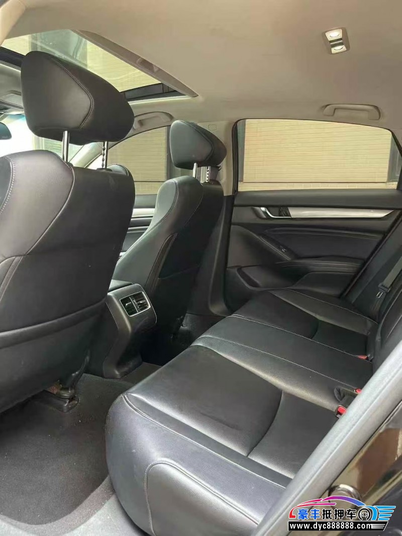 19年本田雅阁轿车抵押车出售