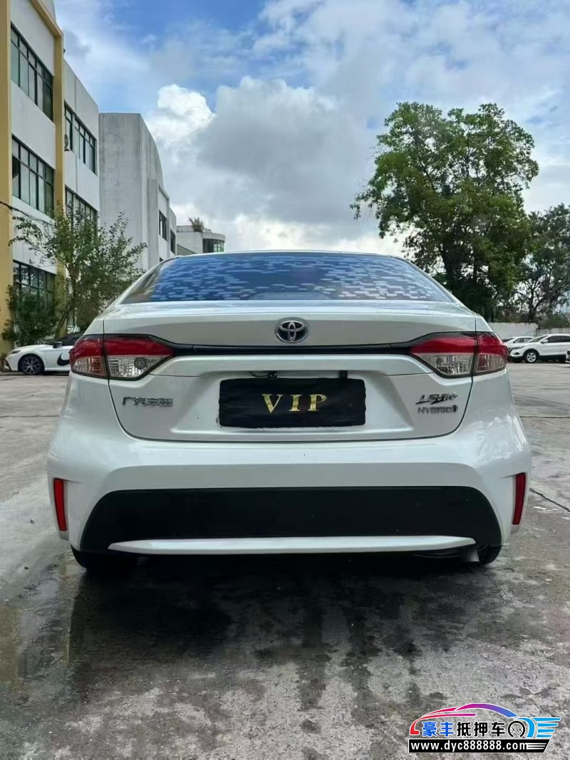 23年丰田雷凌轿车抵押车出售