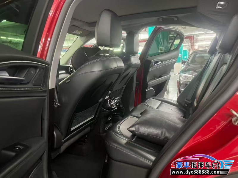 19年阿尔法·罗密欧Stelvio轿车抵押车出售