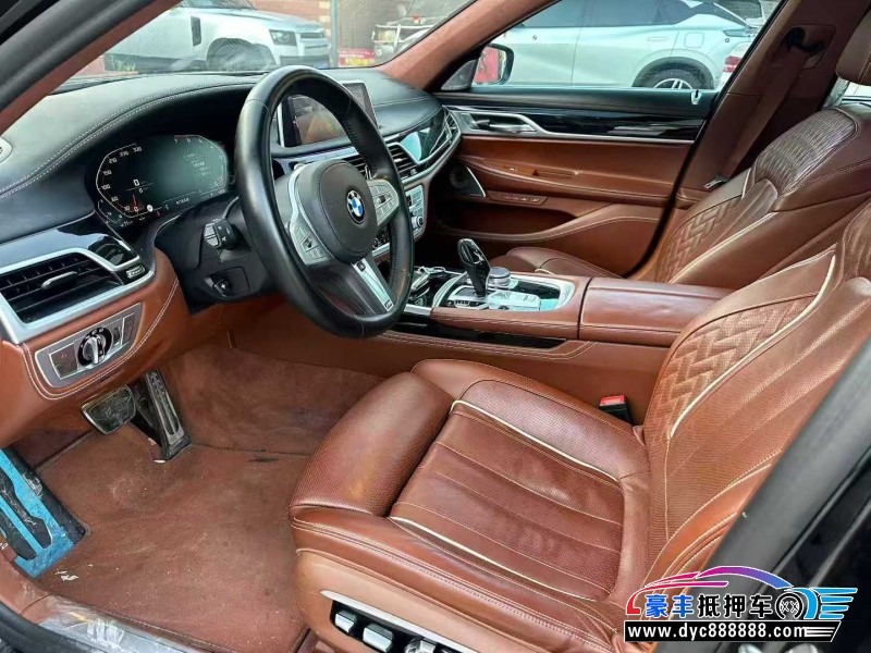 18年宝马7系轿车抵押车出售