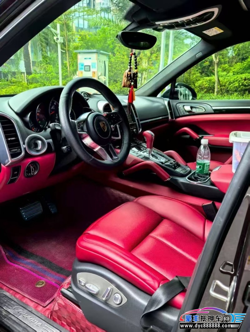 16年保时捷卡宴轿车抵押车出售