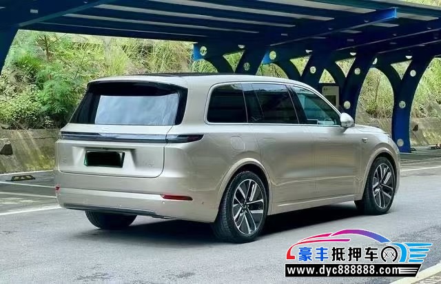 24年理想L9轿车抵押车出售