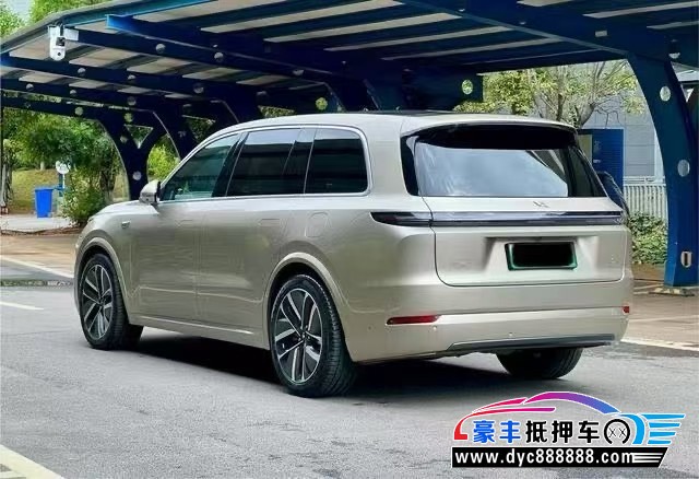 24年理想L9轿车抵押车出售