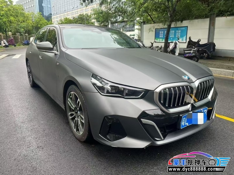 24年宝马5系轿车抵押车出售