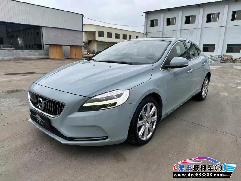 18年沃尔沃V40轿车抵押车出售