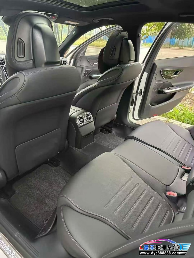 23年奔驰C轿车抵押车出售