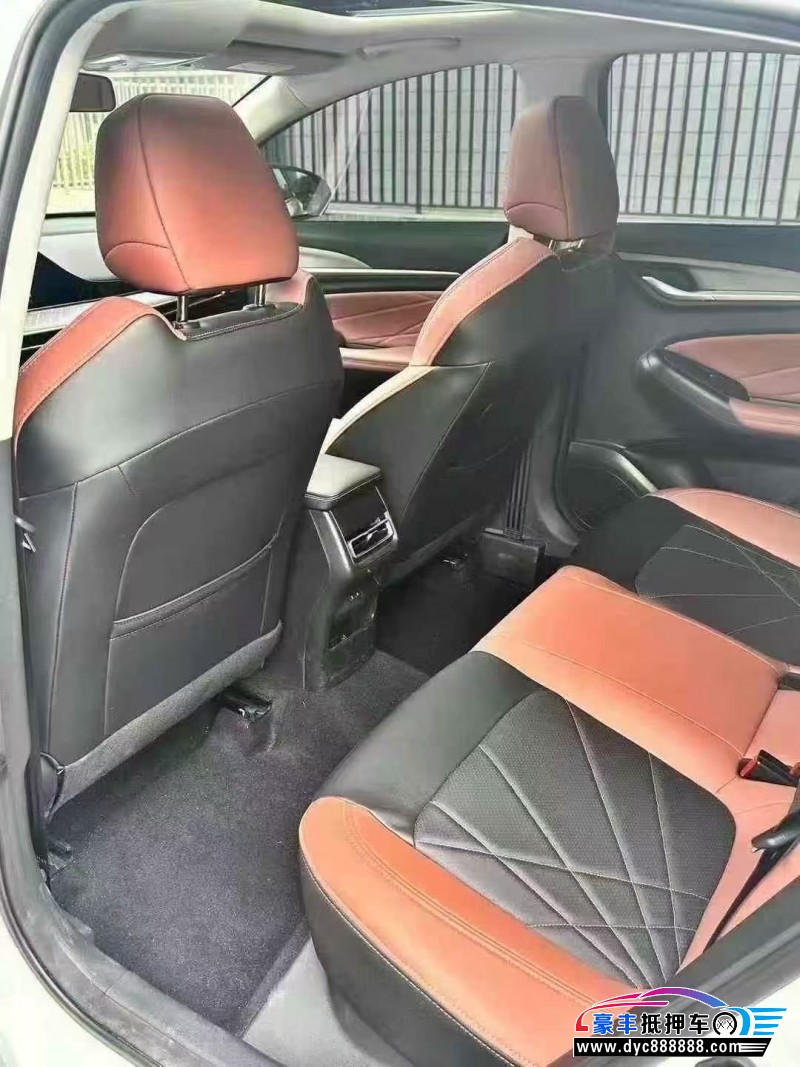 23年长安逸动轿车抵押车出售