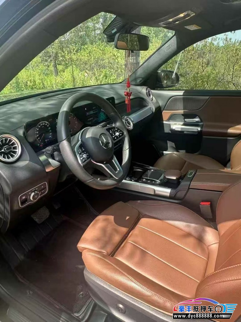 23年奔驰GLB轿车抵押车出售
