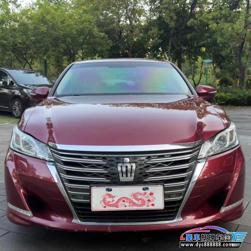 15年丰田皇冠轿车抵押车出售