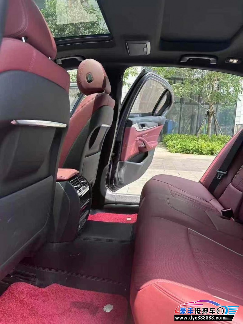 21年宝马5系轿车抵押车出售