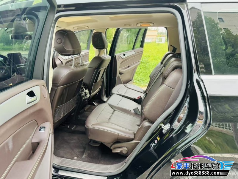 19年奔驰GLS轿车抵押车出售