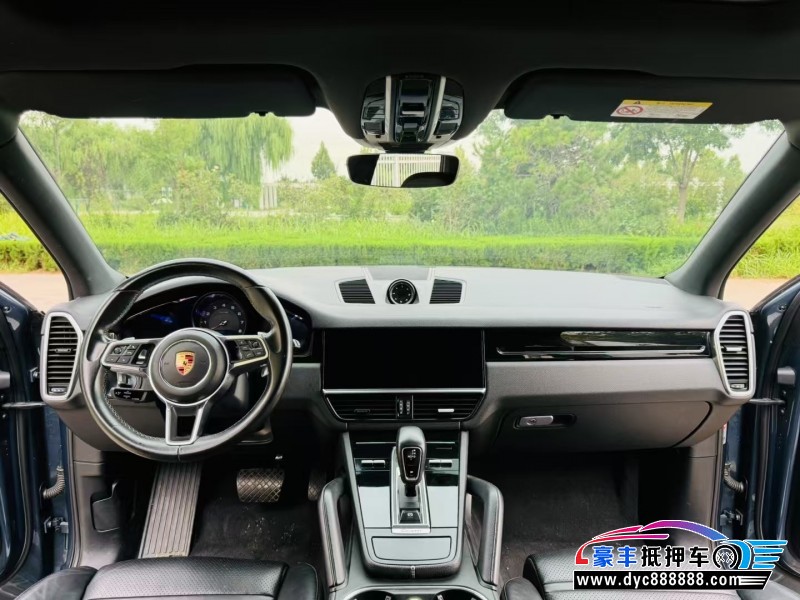 18年保时捷卡宴轿车抵押车出售