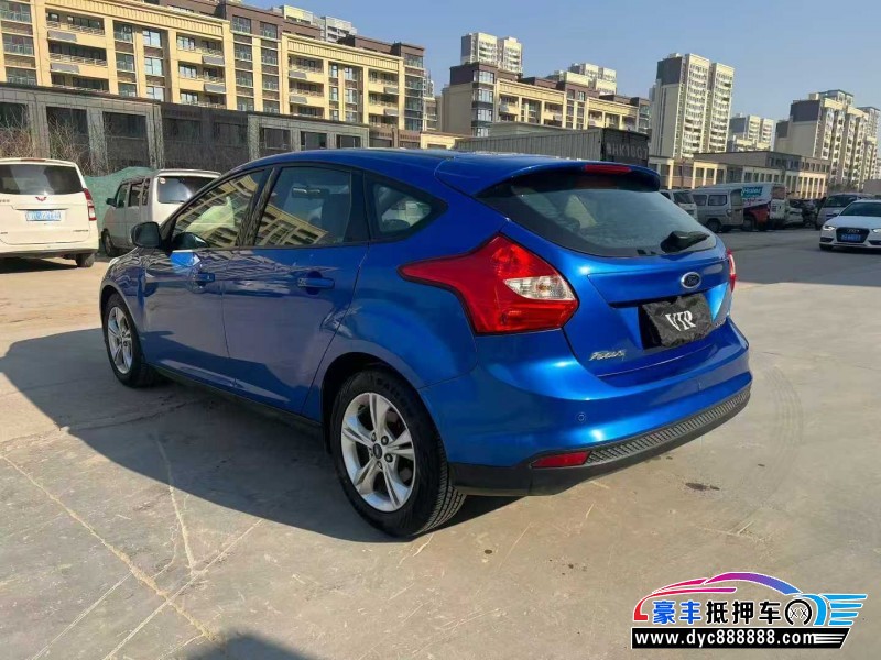 13年福特福克斯轿车抵押车出售