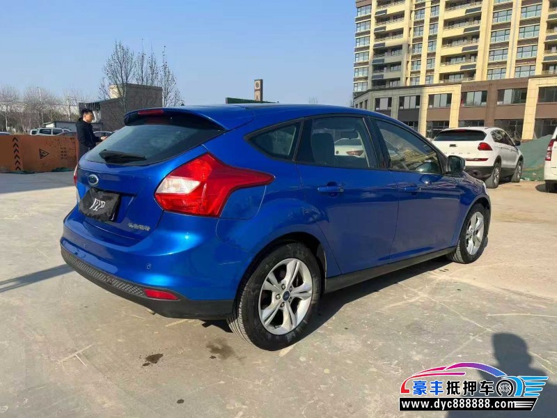 13年福特福克斯轿车抵押车出售