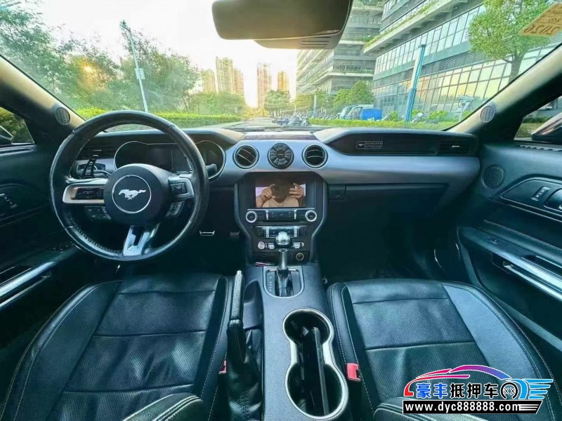 20年福特野马轿车抵押车出售