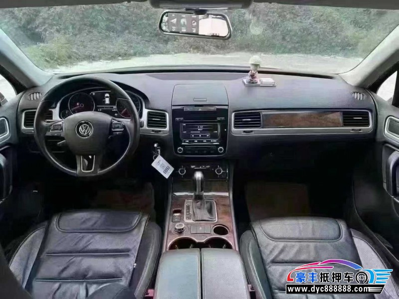 15年大众途锐SUV抵押车出售