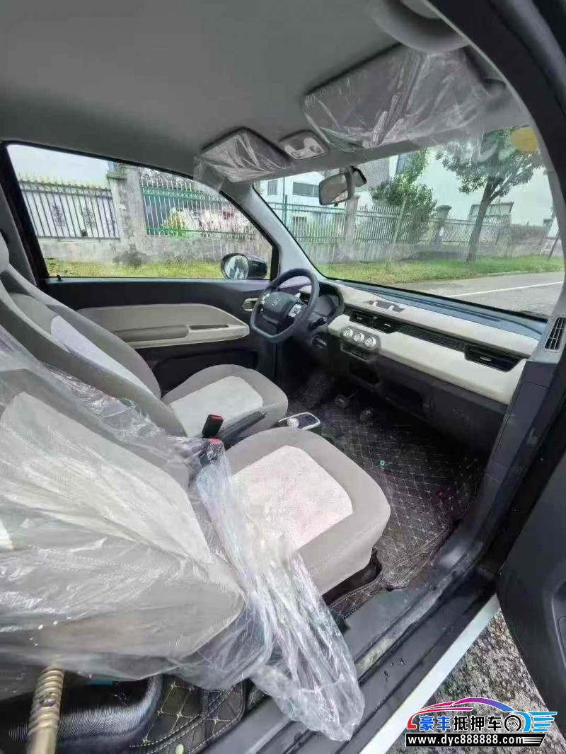 24年奇瑞冰淇淋轿车抵押车出售