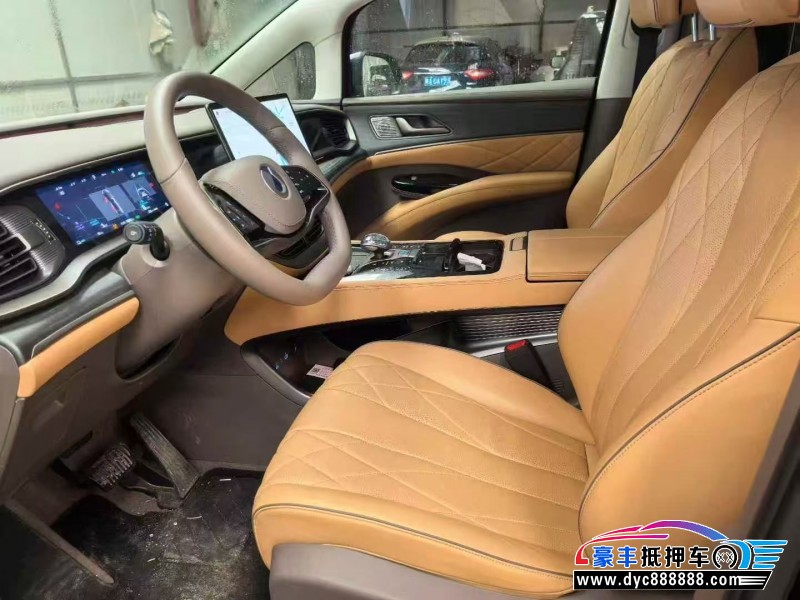 23年腾势D9轿车抵押车出售