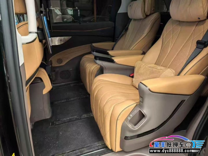 23年腾势D9轿车抵押车出售